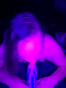 KaleighWyrd online show from May 3, 3:44 am