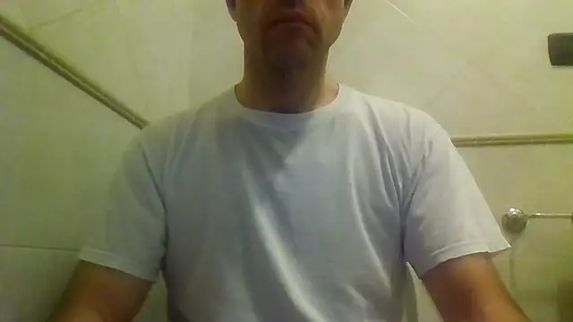 Snapshot of kelper18 chatting on May 13, 5:20 pm kelper18 online show from May 13, 5:20 pm