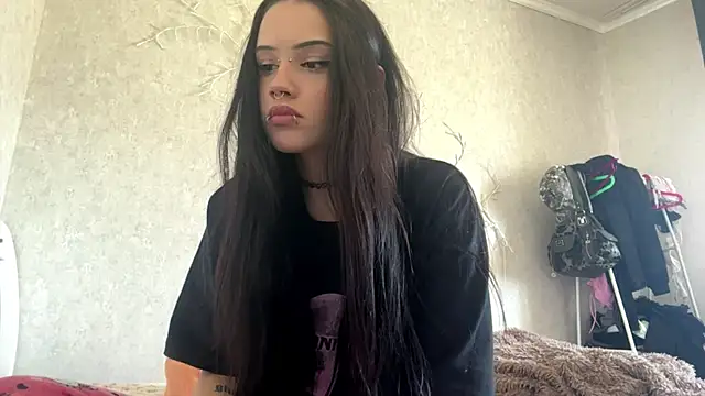 LouisePavlides online show from May 27, 1:29 pm