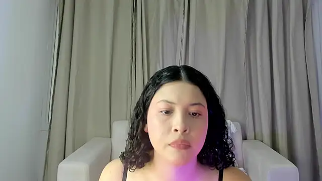 Snapshot of hanah_line chatting on May 13, 12:34 pm hanah line online show from May 13, 12:34 pm