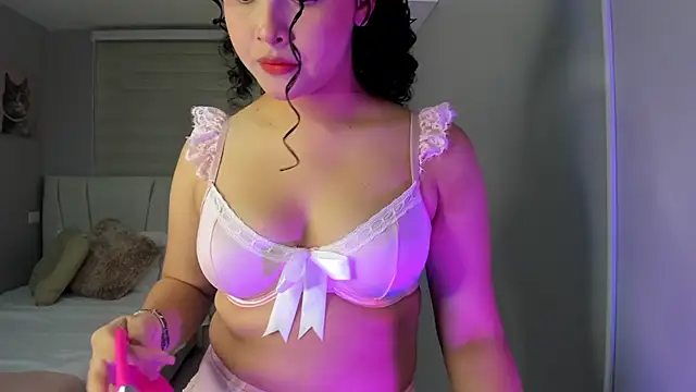 Snapshot of hanah_line chatting on June 10, 12:39 pm hanah line online show from June 10, 12:39 pm