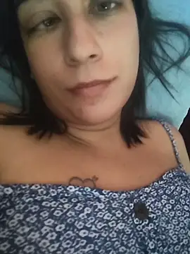 Snapshot of exmeralda33 chatting on April 25, 6:05 pm exmeralda33 online show from April 25, 6:05 pm