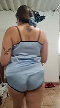 Snapshot of Ladymilf12 chatting on June 20, 6:24 pm Ladymilf12 online show from June 20, 6:24 pm