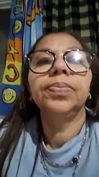 Snapshot of Ladymilf12 chatting on June 8, 1:28 am Ladymilf12 online show from June 8, 1:28 am