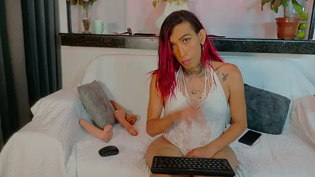 Snapshot of sexx_goddess chatting on July 28, 12:48 pm sexx goddess online show from July 28, 12:48 pm