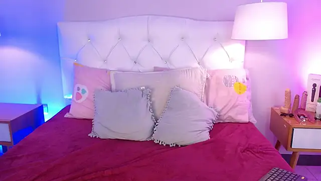 Julietta 33 online show from June 19, 3:34 am