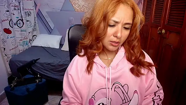 raylin escobar online show from April 29, 12:20 pm