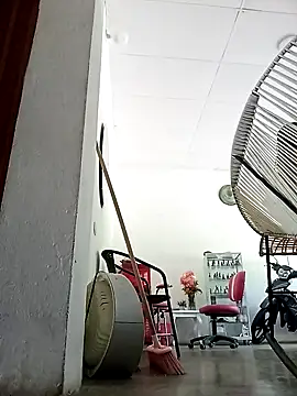 Luna Morch online show from May 13, 2:02 pm