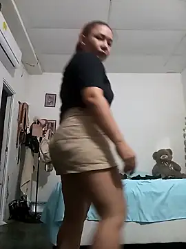 Luna Morch online show from May 17, 5:29 am
