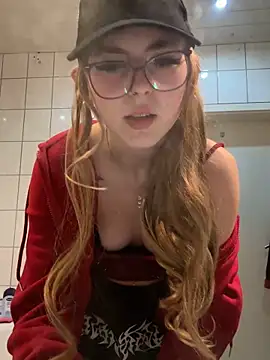 Lina-420 online show from May 3, 8:34 pm