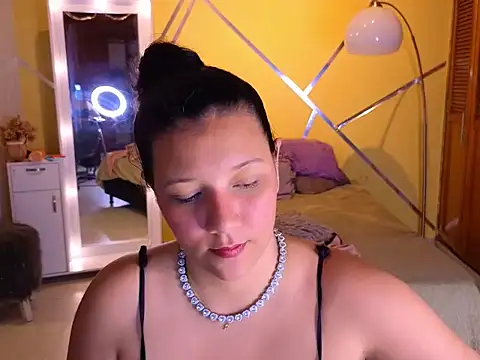 Snapshot of Jana_lolipopyummy chatting on May 18, 3:17 am Jana lolipopyummy online show from May 18, 3:17 am