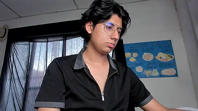 Snapshot of Ericef chatting on June 19, 10:58 pm Ericef online show from June 19, 10:58 pm