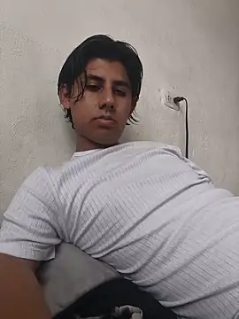 Snapshot of Ericef chatting on June 5, 6:13 pm Ericef online show from June 5, 6:13 pm