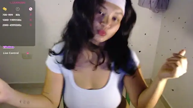 Lily     online show from May 2, 1:00 am