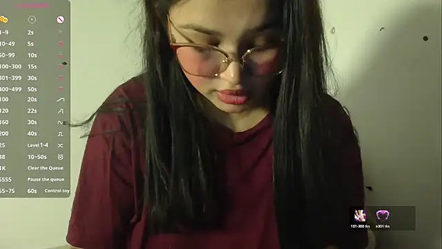 Lily     online show from July 22, 10:23 pm