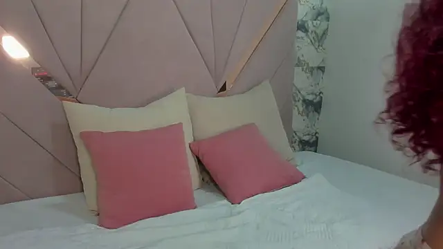 mia ortizz  online show from June 10, 10:44 pm