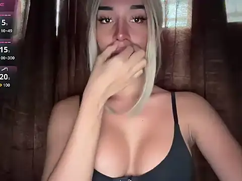 Snapshot of Maria_magdalena11 chatting on July 10, 8:14 am Maria magdalena11 online show from July 10, 8:14 am
