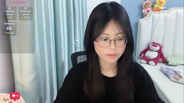 Luna-666 online show from May 18, 1:05 pm