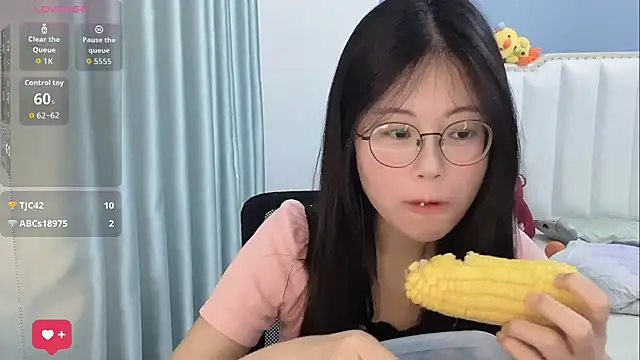 Luna-666 online show from May 6, 8:13 pm