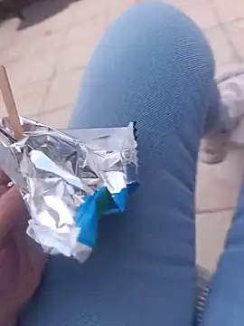 Snapshot of lumminaa chatting on June 11, 4:59 pm lumminaa online show from June 11, 4:59 pm