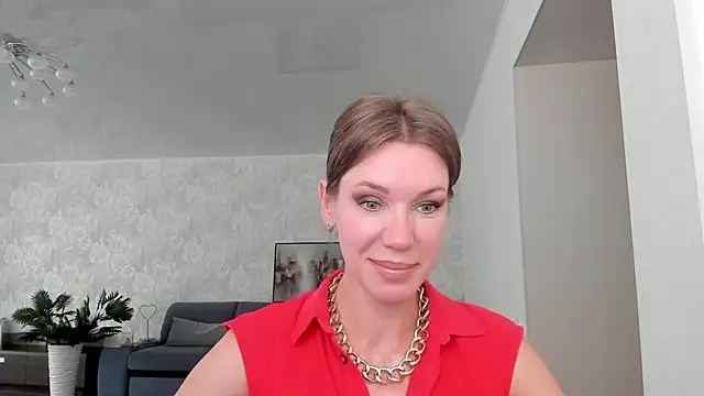 Snapshot of miababemi09 chatting on May 25, 4:23 am miababemi09 online show from May 25, 4:23 am