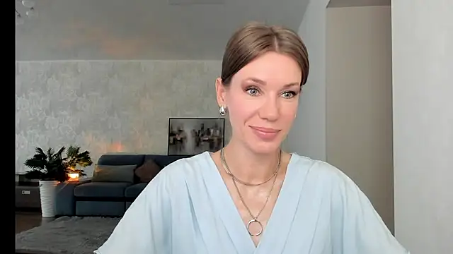 Snapshot of miababemi09 chatting on May 21, 4:21 am miababemi09 online show from May 21, 4:21 am