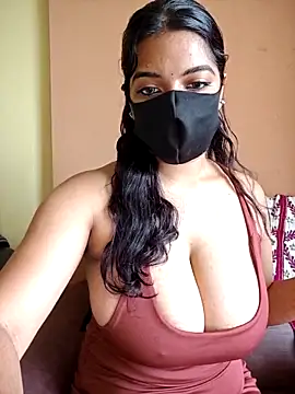 vanika2000 online show from May 4, 5:55 am