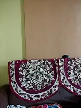 vanika2000 online show from May 15, 5:49 am