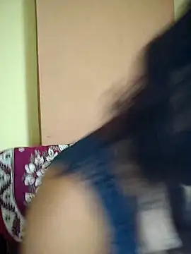 vanika2000 online show from May 19, 5:47 am