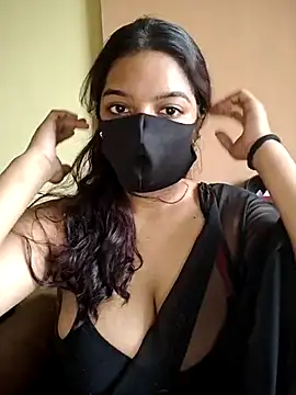vanika2000 online show from May 14, 6:43 am