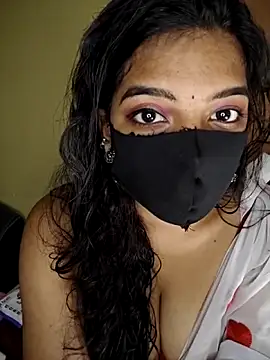 vanika2000 online show from June 16, 3:50 am