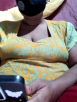 Snapshot of Gulapi_N chatting on May 10, 9:27 pm Gulapi N online show from May 10, 9:27 pm