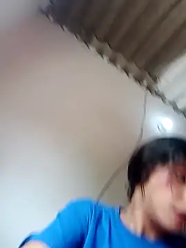 yenihernandez 123 online show from April 26, 3:31 pm