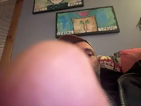 Snapshot of susitanito chatting on October 30, 2:43 am susitanito online show from October 30, 2:43 am