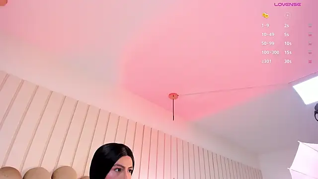 Snapshot of nicki-west chatting on May 28, 7:31 pm nicki-west online show from May 28, 7:31 pm