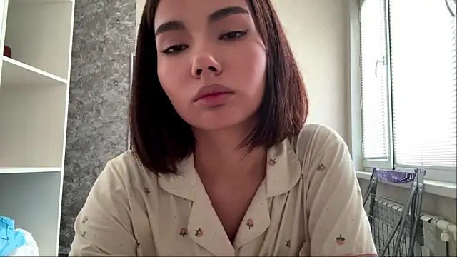 MarylnMonnier online show from May 25, 10:14 am