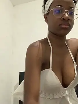 Julyshygirl online show from April 27, 1:36 am