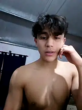 Snapshot of Sempai_Moon chatting on July 16, 10:18 pm Sempai Moon online show from July 16, 10:18 pm