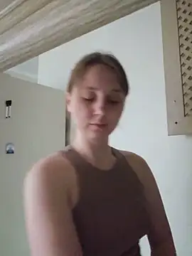 ooopsitscandy online show from June 6, 4:45 pm