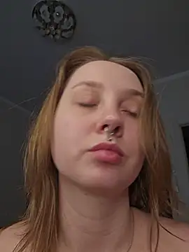 ooopsitscandy online show from June 16, 3:01 pm