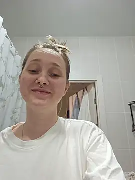 ooopsitscandy online show from May 25, 9:19 am