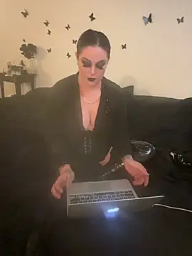 Snapshot of tacyeannxo chatting on August 1, 9:51 am tacyeannxo online show from August 1, 9:51 am