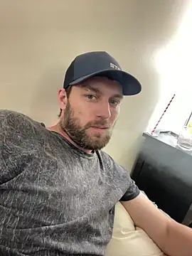 unfortunatelyunreal online show from May 14, 3:31 pm