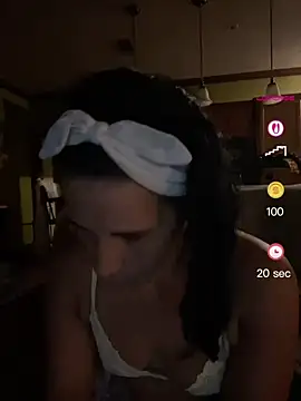 Snapshot of Vanessa_Valentine chatting on July 16, 9:28 am Vanessa Valentine online show from July 16, 9:28 am
