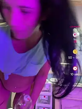 Snapshot of Vanessa_Valentine chatting on June 30, 1:44 pm Vanessa Valentine online show from June 30, 1:44 pm