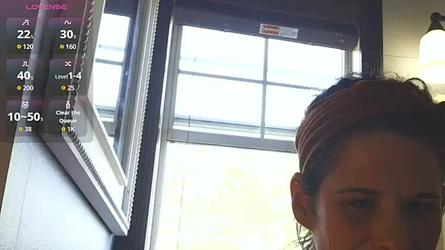 Snapshot of Vanessa_Valentine chatting on May 17, 2:28 pm Vanessa Valentine online show from May 17, 2:28 pm
