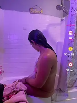 Snapshot of Vanessa_Valentine chatting on July 11, 2:12 am Vanessa Valentine online show from July 11, 2:12 am