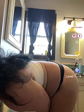 Snapshot of Vanessa_Valentine chatting on June 13, 1:53 pm Vanessa Valentine online show from June 13, 1:53 pm