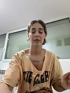 ZenyShy online show from May 14, 9:45 pm