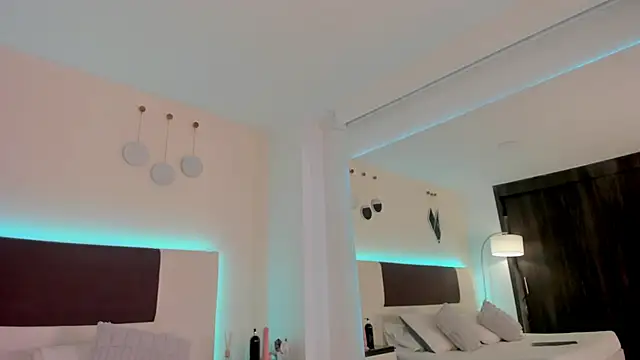Sky Loren online show from May 15, 3:04 am